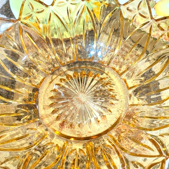 Vintage Amber Federal Glass Starburst Sunflower bowl - Picture 3 of 7
